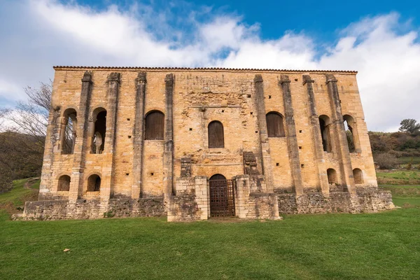 Chiesa di Santa Maria del Naranco Oviedo Asturias Spagna — Foto Stock