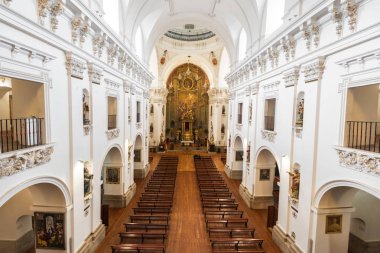 Toledo, İspanya - 16 Aralık 2018: İç San ettiler kilise ya da Cizvit Kilisesi (Iglesia de San Idelfonso), Toledo, İspanya.