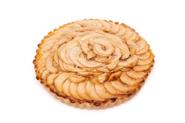Beyaz arka plan üzerinde izole lezzetli elmalı turta