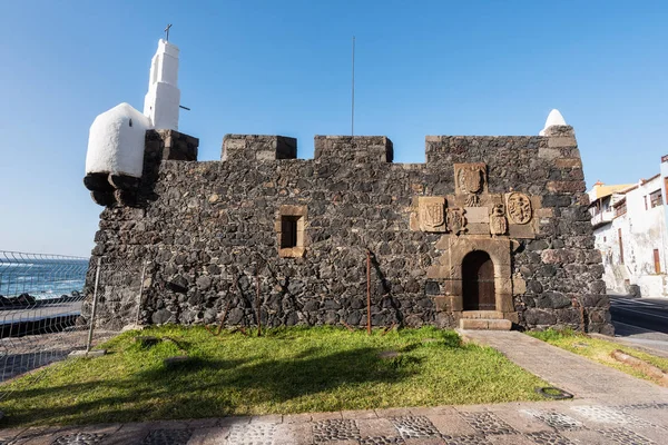 Castillo de San Miguel, antigua fortaleza defensiva en Garachico, Tenerife, Islas Canarias . — Foto de Stock