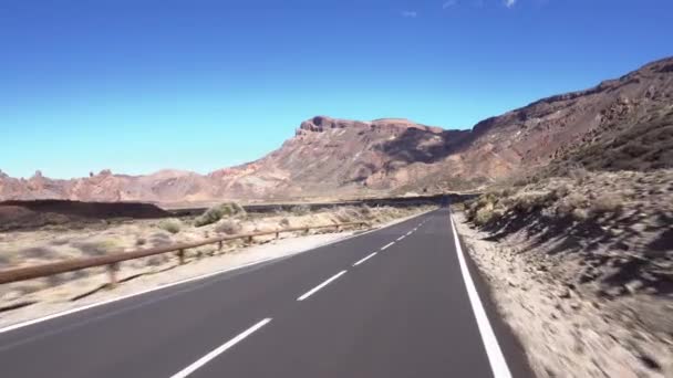 Teide Milli Parkı, Tenerife, Kanarya Adaları üzerinde sürüş. — Stok video