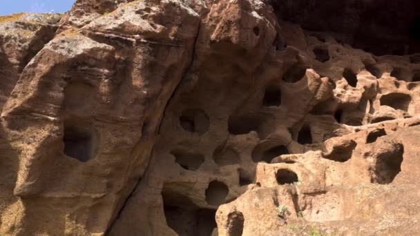 Cenobio de Valeron, site archéologique, grottes aborigènes à Grand Canaries, îles Canaries . — Video