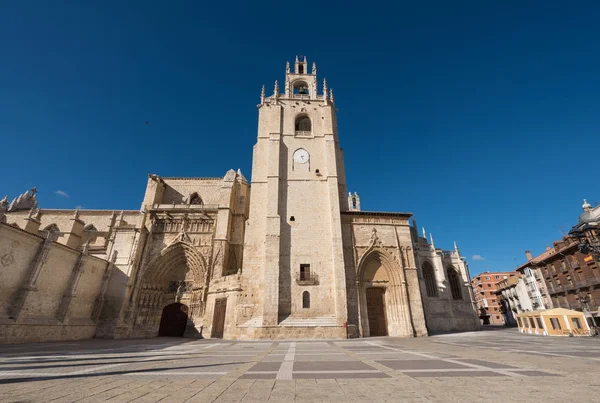 西班牙卡斯蒂利亚和里昂Palencia大教堂. — 图库照片