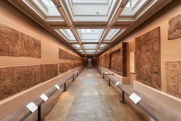Londra, İngiltere - 13 Mayıs 2019: 13 Mayıs 2019'da British Museum'da Sümer sergisi. — Stok fotoğraf