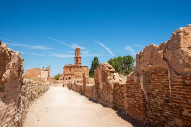  Belchite harabeleri, İspanya, İspanyol iç savaşı sırasında tamamen tahrip edildi Aragon kasaba.