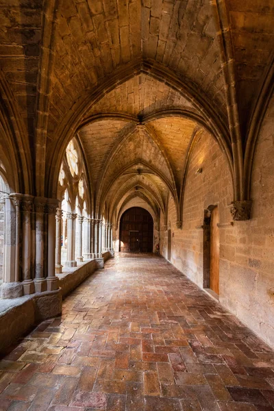 Aragonia, Hiszpania-11 sierpnia 2019: wnętrze słynnego klasztoru cystersów Veruela, w Aragonii, Hiszpania. — Zdjęcie stockowe