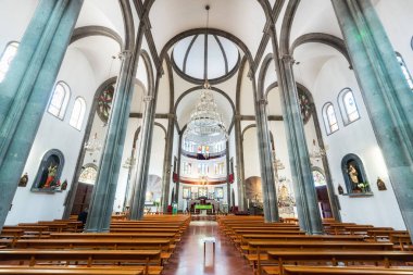 Moya, İspanya - 22 Şubat 2019: Gran Canaria'daki Moya kilisesinin içi, Kanarya Adaları, İspanya.