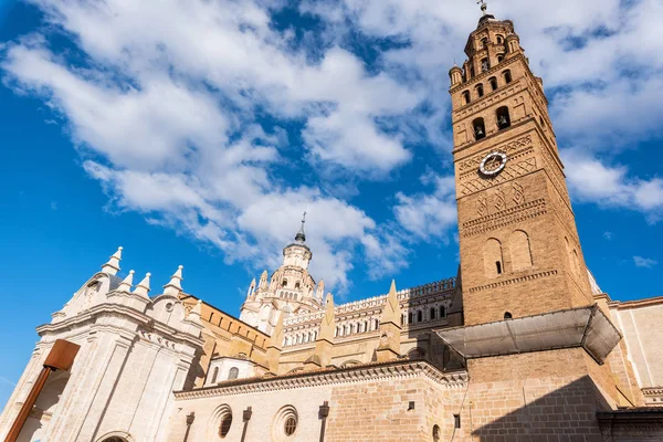 Catedral en la histórica ciudad de Tarazona, región de Aragón, España. — Foto de Stock