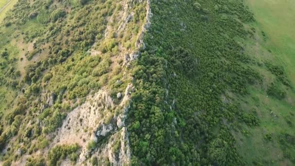 Flygfoto över bergigt landskap i Pancorbo, Burgos, Castilla y Leon, Spanien. — Stockvideo