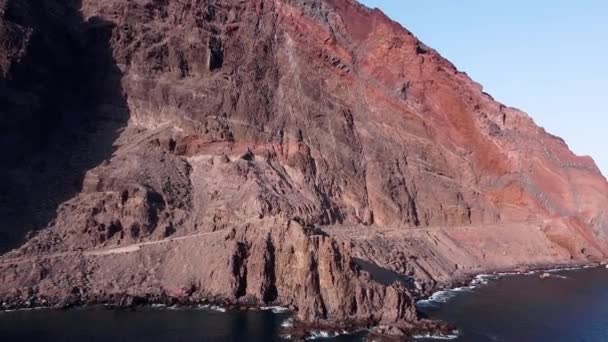 El Hierro岛海岸线的空中景观。西班牙加那利群岛的火山景观. — 图库视频影像