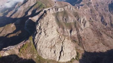 Roque Agando 'nun havadan görünüşü, Garajonay Ulusal Parkı, La Gomera, Kanarya Adaları, İspanya,