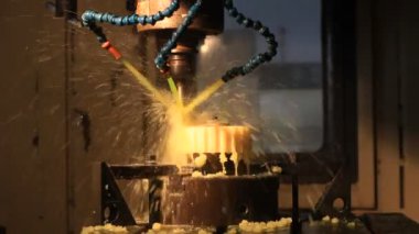 Hd: Soğutucu püskürtücü içeren Cnc Makinesi