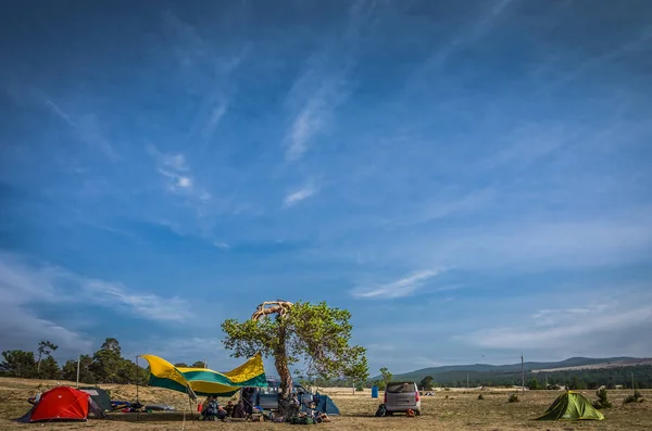 Issız bir yerde Autotourers kampı