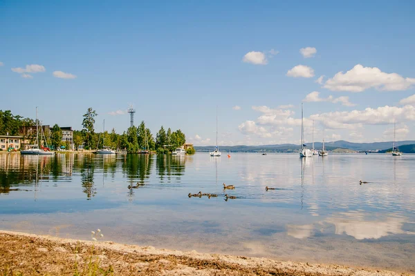 Beautiful Summer Landscape Lake View Country Resort Tranquility Summer Day — Stock Photo, Image