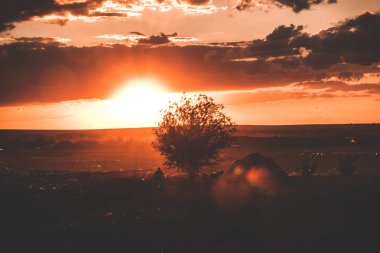 muhteşem gün batımı vanilya, güzel bulutlar, çadır