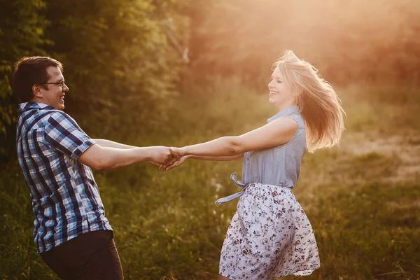 Lovers Circling Holding Hands Outdoors Summer — Stock Photo, Image