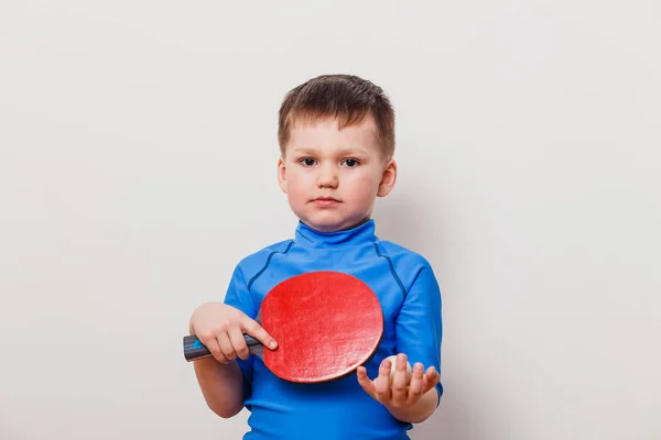 Letni Chłopiec Rakieta Tenis Stołowy Białym Tle — Zdjęcie stockowe