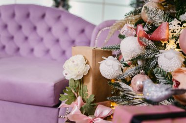Lila tonlarında, Noel oyuncak Noel dekorasyon ayrıntıları