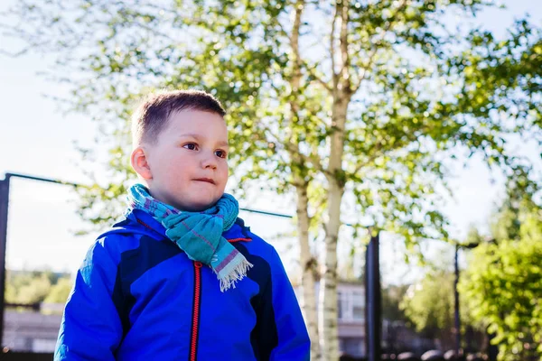 Портрет пятилетнего мальчика — стоковое фото