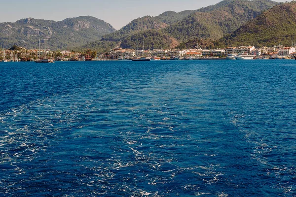 Прекрасный вид на порт Мармариса, летние каникулы в Турции — стоковое фото