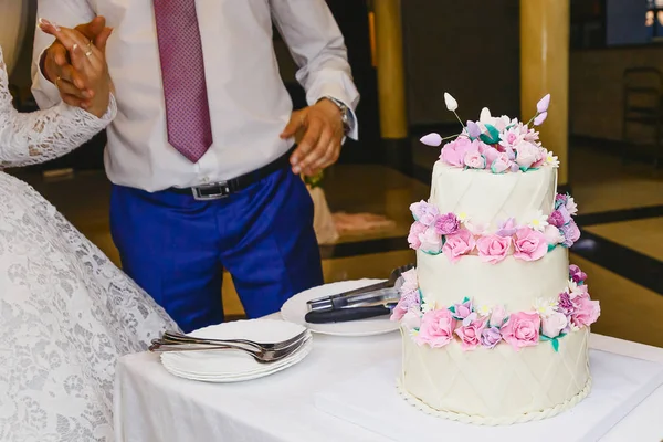 Pastel de boda grande —  Fotos de Stock