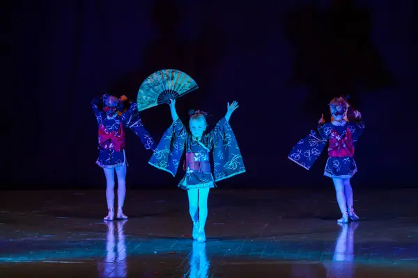 Ballerini Dansers Bambini Concerto — Foto Stock