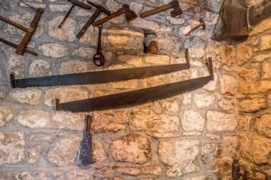 Agresif askeri mühendislik kamyon.