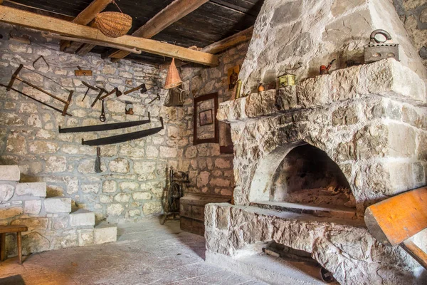 Interior Antigua Casa Piedra Los Balcanes — Foto de Stock