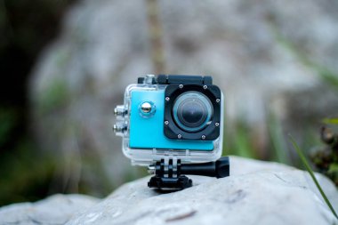 Doğa arka plan üzerinde kamera.