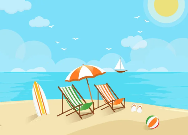 Kumsalda güzel gün güneşin altında bulunan iki boş sandalye