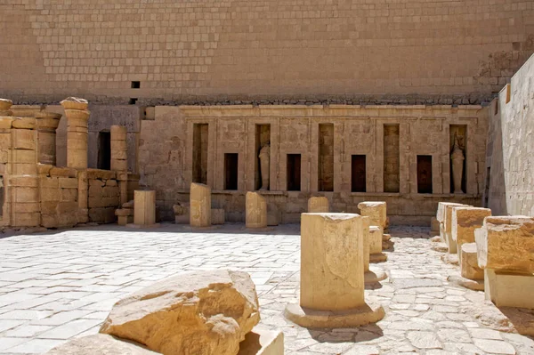 埃及哈特谢普苏特法老女庙古遗址 — 图库照片