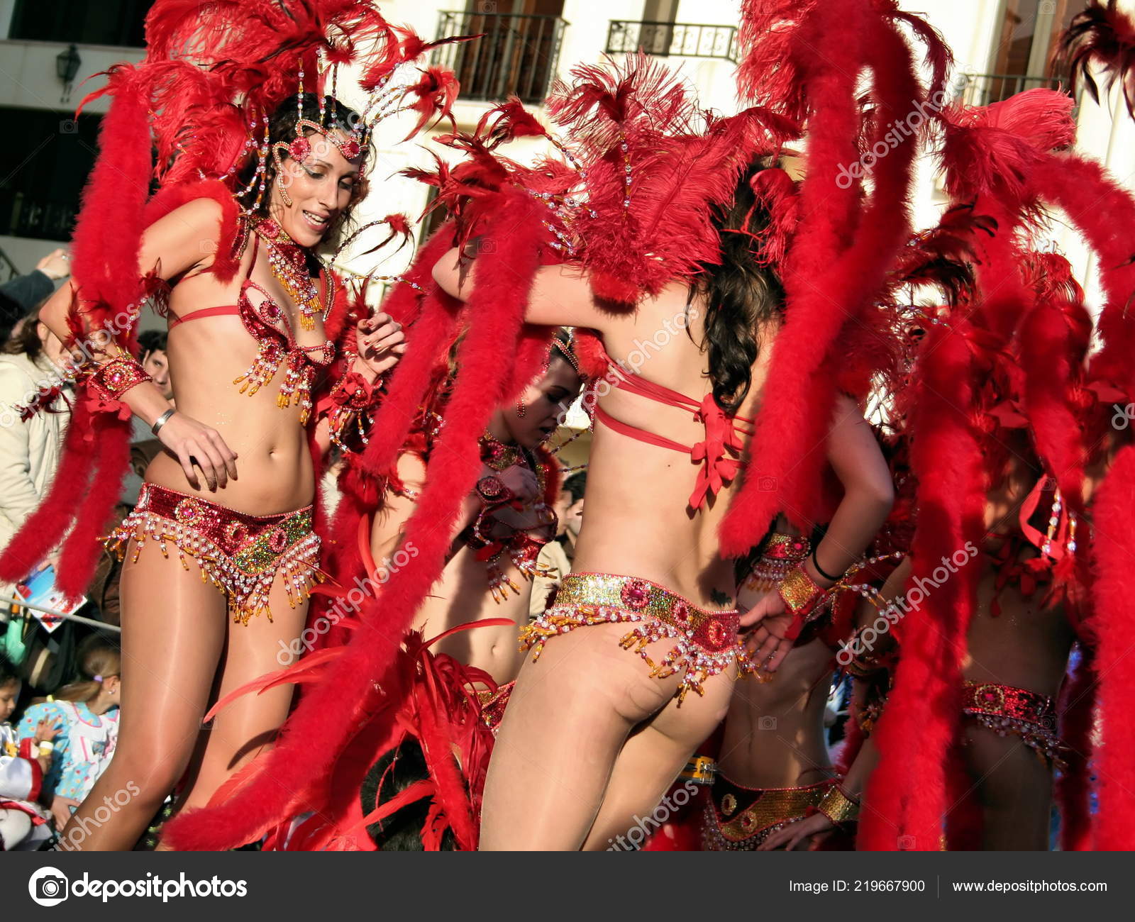These Sexy Samba Dancers Are a Feast For The Eyes (50 pics 