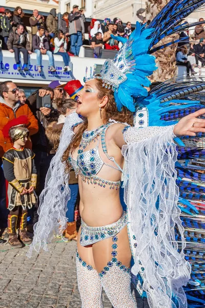 Sesimbra Portugal Febrero 2015 Bailarina Brasileña Samba Llamada Passista Desfile —  Fotos de Stock
