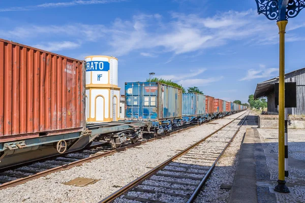 Crato Portugal Julho 2015 Comboios Portugal Passam Por Uma Estação — Fotografia de Stock