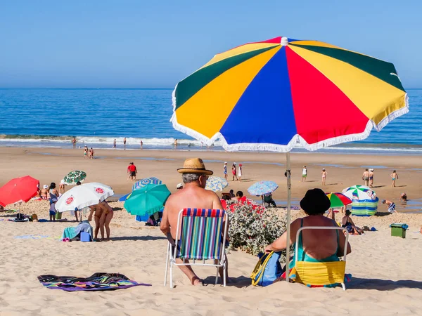 Almada Portugal July 2015 Senior Couple Enjoying Day Fonte Telha — Stock Photo, Image