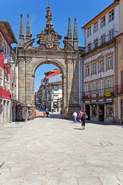ブラガ ポルトガル 2015 アルコ ポルタ ノーヴァ ゲート メイン街の門と都市の陸標をする 世紀に建てられたバロック様式の記念碑的なアーチ — ストック写真