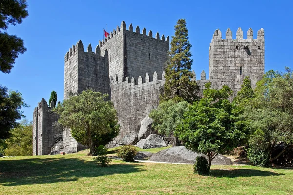 Castelo Guimarães Castelo Mais Famoso Portugal Que Foi Local Nascimento — Fotografia de Stock