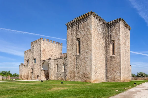 克拉图的洛芙大罗莎修道院 属于医院骑士骑士 又称马耳他秩序 其中一个十字军命令 目前葡萄牙的酒店 葡萄牙历史旅馆 — 图库照片