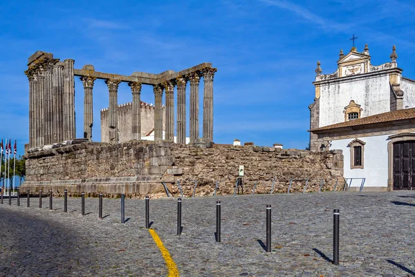 Évora Portugal Icônico Templo Romano Dedicado Culto Imperador Erroneamente Considerado — Fotografia de Stock