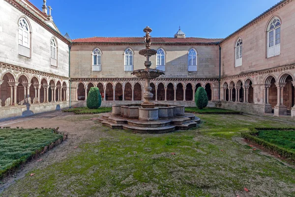 Fuente Claustro Del Monasterio Bento Santo Tirso Portugal Orden Benedictina —  Fotos de Stock