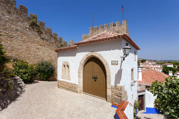 Obidos Portugal Agosto 2015 Medieval Mourisca House Óbidos Uma Cidade — Fotografia de Stock