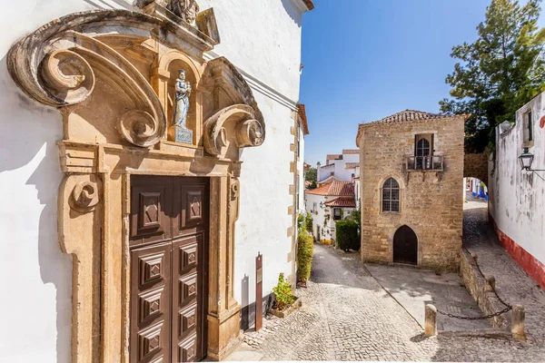 Óbidos Portugal Agosto 2015 Portal Igreja Misericórdia Sinagoga Sefárdica Medieval — Fotografia de Stock