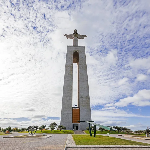 Cristo Rei Vagy Király Christ Szentély Almada Városában Második Leglátogatottabb — Stock Fotó