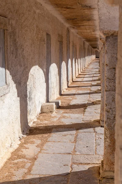 Στοές Των Καταλυμάτων Προσκυνητής Στο Nossa Senhora Κάνετε Κάμπο Ιερό — Φωτογραφία Αρχείου