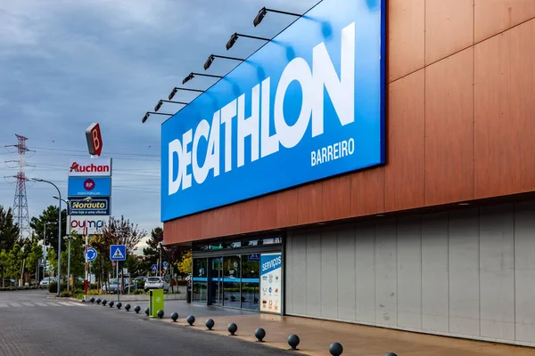 Coina Portugal Octubre 2019 Entrada Tienda Decathlon Barreiro Planet Retail — Foto de Stock