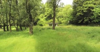 Adda Nord Parkı, Lario 'nun Lecco şubesinin aşağısındaki Adda Nehri' nin geçtiği ovaları kapsayan koruma altındaki doğal bir alandır.