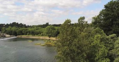 Adda Nord Parkı, Lario 'nun Lecco şubesinin aşağısındaki Adda Nehri' nin geçtiği ovaları kapsayan koruma altındaki doğal bir alandır.