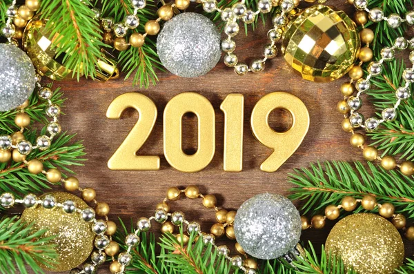 2019 Year Golden Figures Spruce Branch Christmas Decorations Wooden Background — Stock Photo, Image