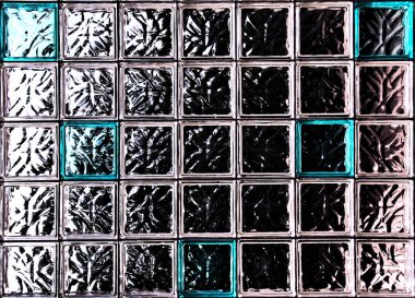 Düz duvar kristal tuğla yapılmış resim üzerinde bazı mavi da dahil olmak üzere