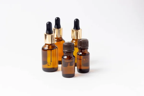 Een Set Amberkleurige Flessen Voor Essentiële Oliën Cosmetica Glazen Fles — Stockfoto